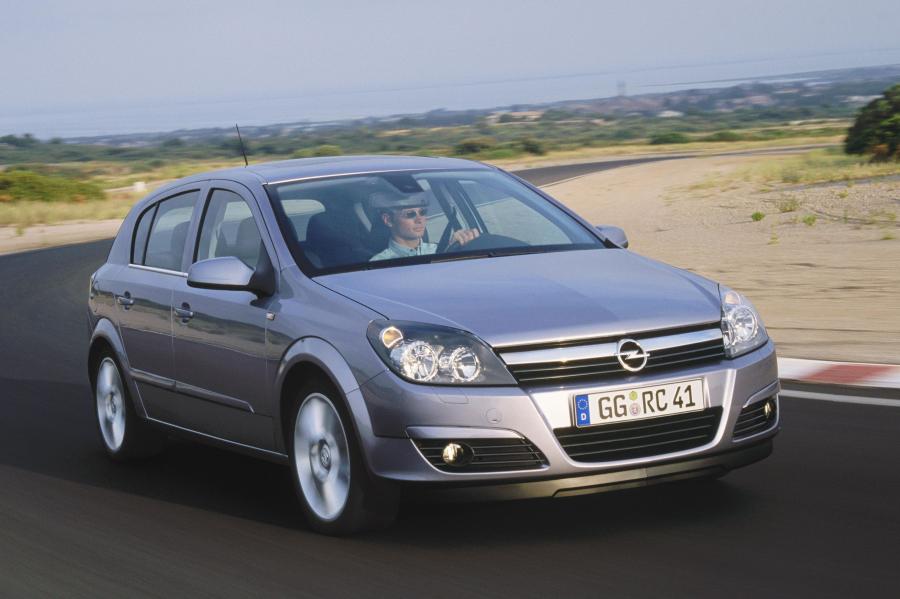  Opel Astra 2005 года  (фото 40 из 141)